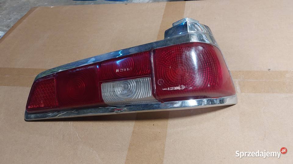 Mercedes W 110 klosz lampy