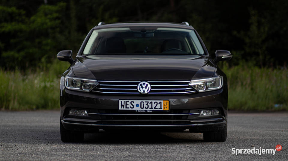 Volkswagen Passat B8 Highline 20 TDI 150 DSG rp światła do jazdy dziennej Iława