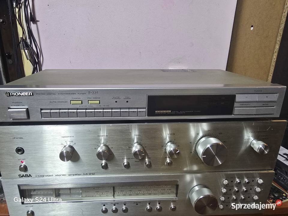 tuner cyfrowy pioneer f223 ładny sprawny śląskie Chełm Śląski sprzedam
