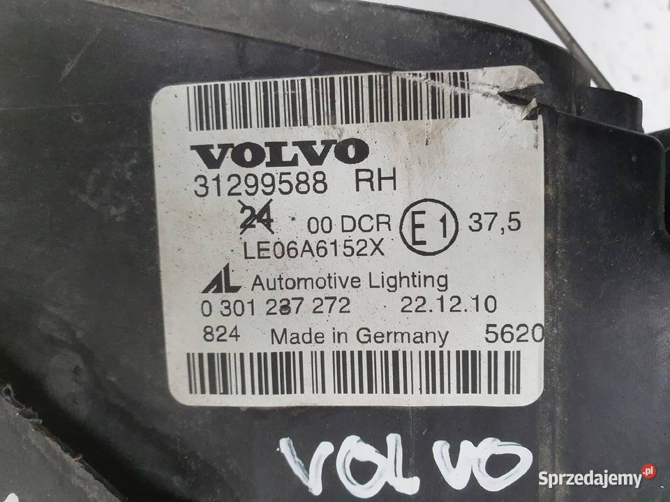 LAMPA PRAWA Volvo S40 II V50 LIFT PRZEDNIA prawy Oświetlenie sprzedam