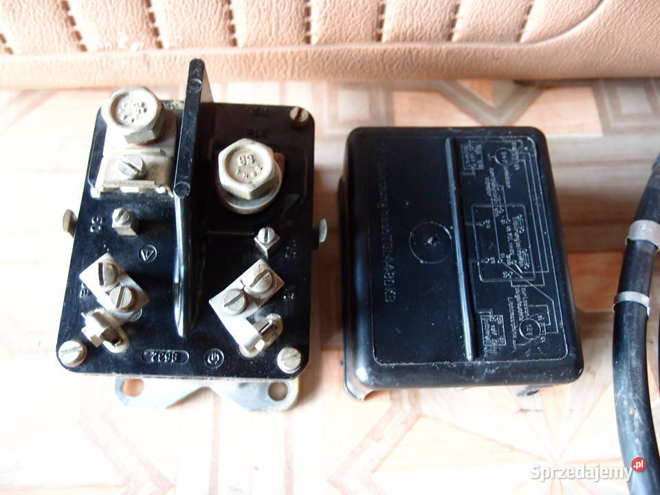 Przełącznik akumulatora 1224 TGL produkcja PRL Łódź