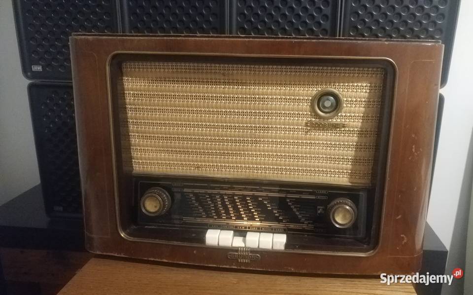 Stare radio lampowe marki Grundig