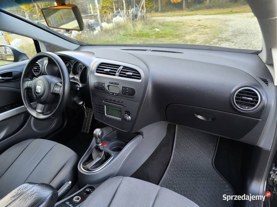 Seat Leon 2 wersja Sport podgrzewane fotele Ostrowiec Świętokrzyski sprzedam