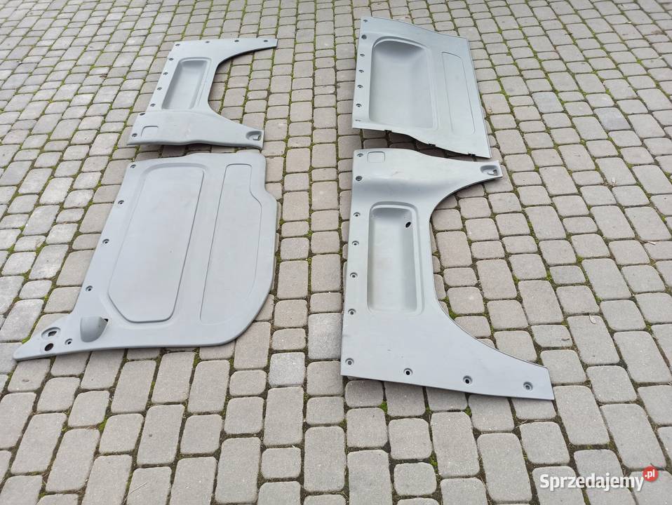 boczki tapicerka paki tył tylnej Opel Vivaro A Bolesławiec sprzedam