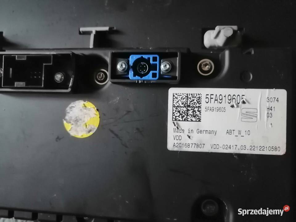 posiadam do sprzedania ekran monitor seat leon Legnica