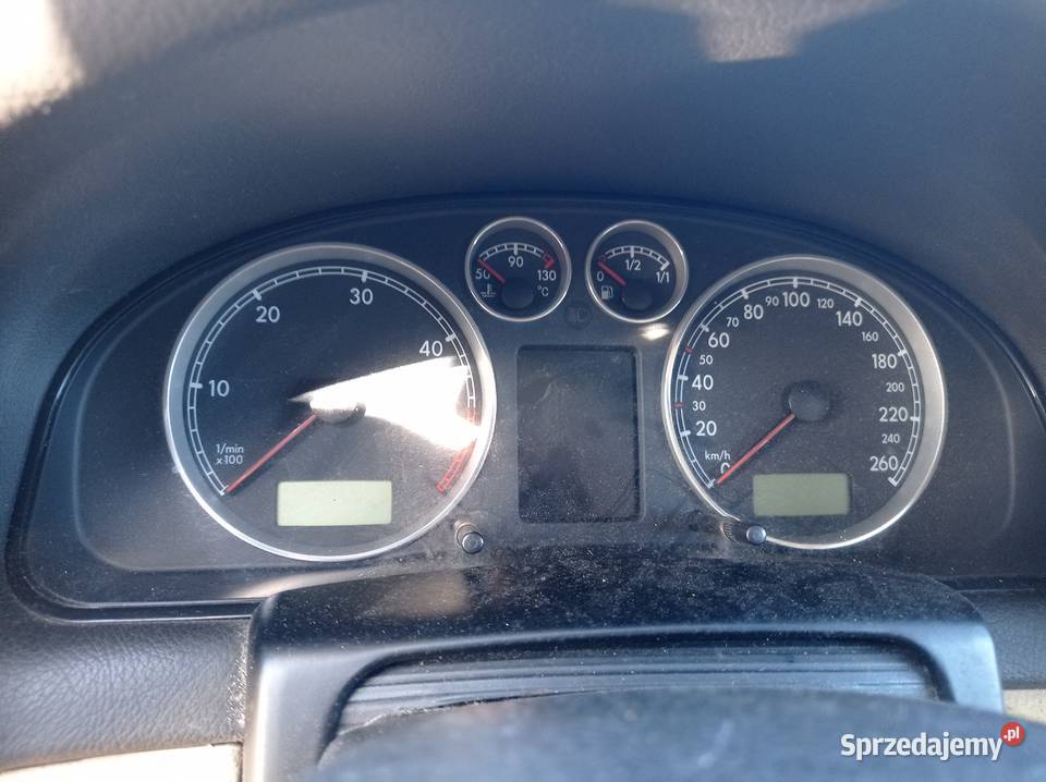 Volkswagen Passat Kombi 18 TDI 96 kW 2002 r