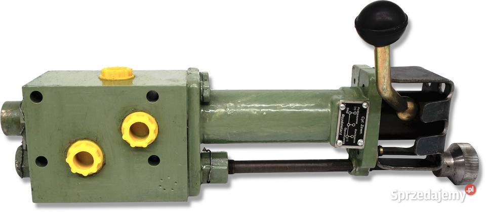 ROZDZIELACZ Pod Siedzenie PODNOŚNIKA C330 C328 Solec Kujawski