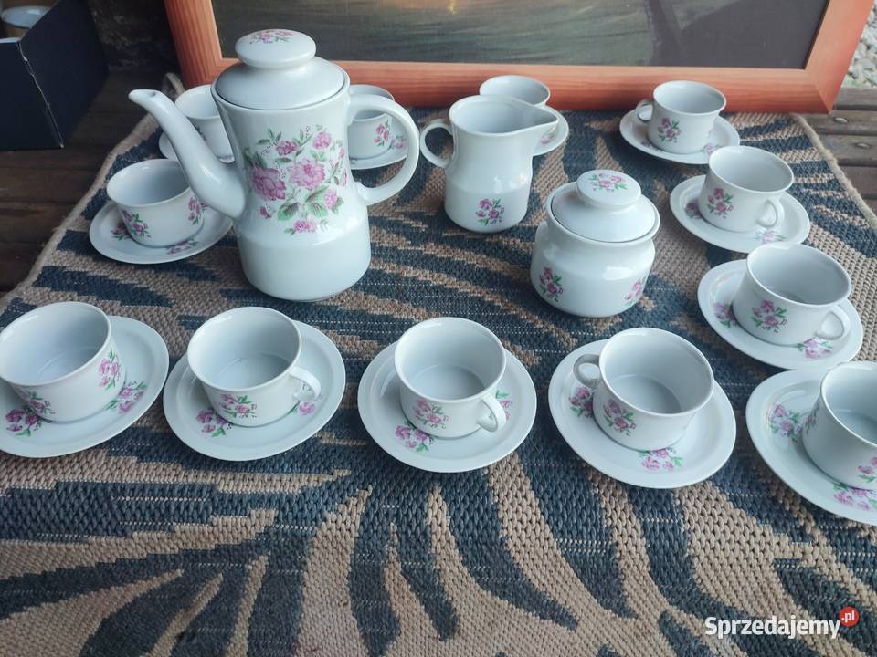 Porcelanowy serwis kawowy Wawel z czasów PRL Dulcza Wielka