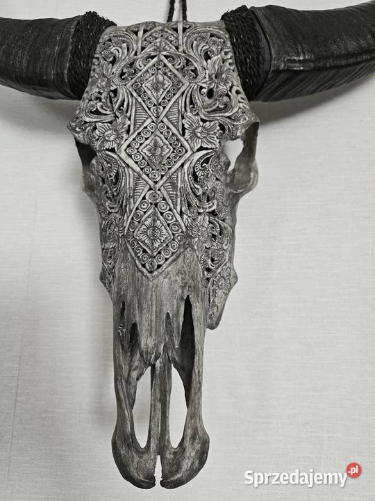 UNIKATRzeźbiona duża czaszka bawoła rękodzieło dolnośląskie Wałbrzych