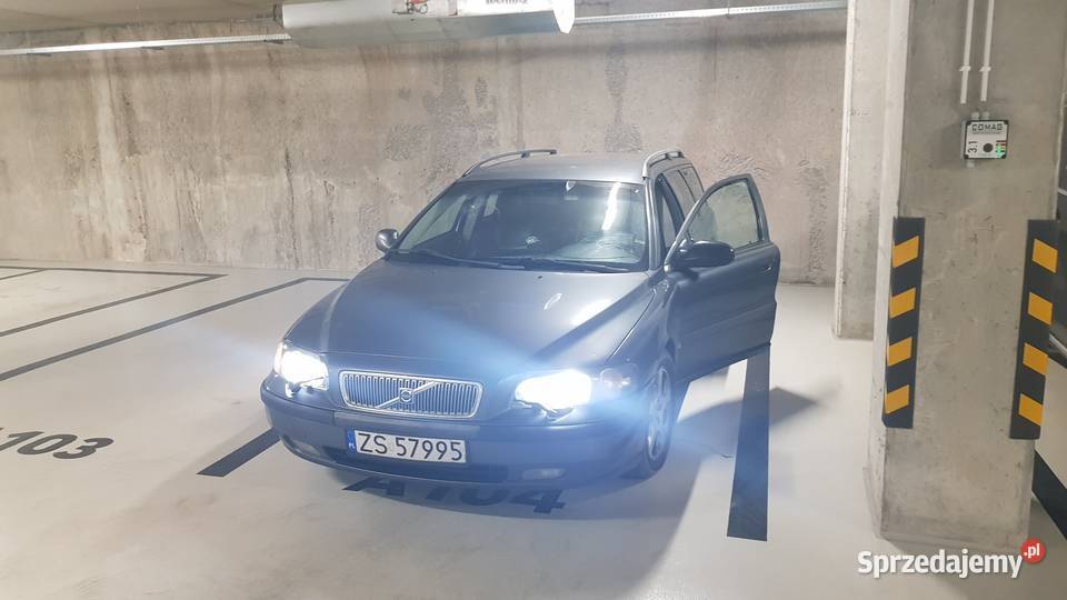 Volvo V70 p2 uszkodzony Volvo Śrem