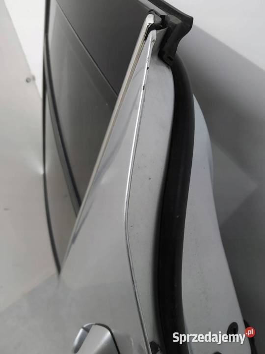 DRZWI LEWE TYŁ KOMBI LA7W Skoda Superb II Rok produkcji 2012 Drzwi