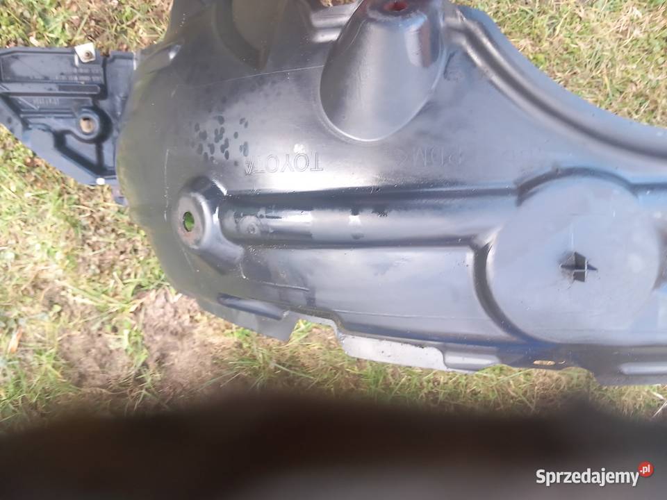 Toyota Yaris II 0608r maska błotnik lewy lampy Maski Krosno