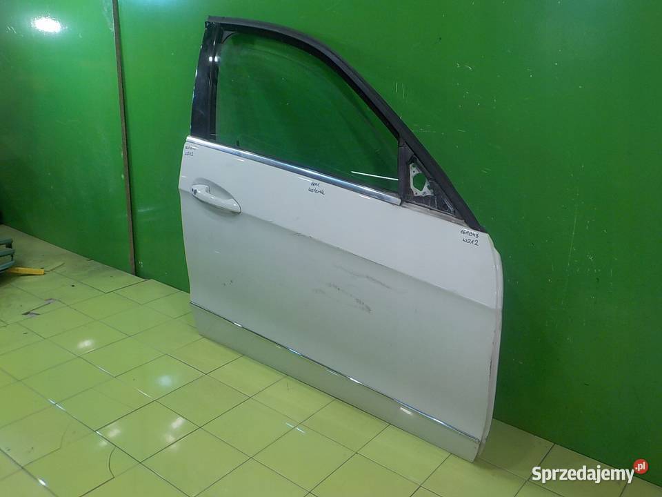 MERCEDES E W212 22 CDI 11r KOMBI 5D drzwi prawe mazowieckie Suków