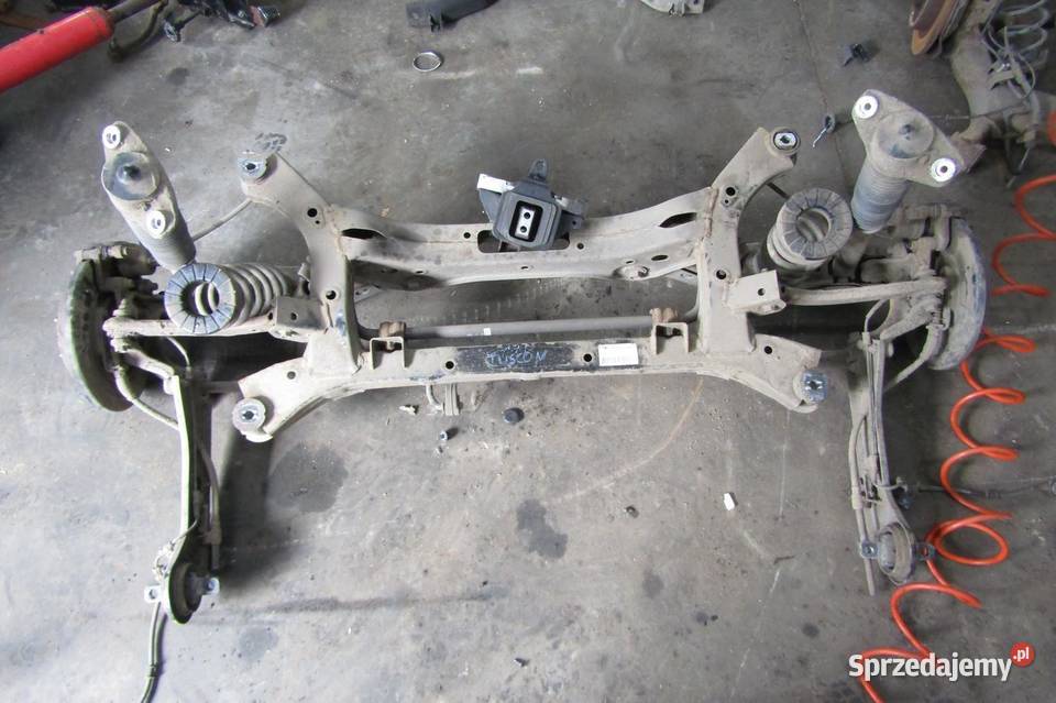 BELKA ZAWIESZENIE OŚ TYLNA 17 CRDI HYUNDAI