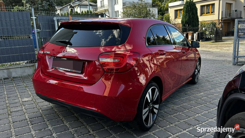 Mercedes A 200 2015 Benzyna Czerwony Kubełkowe łopatki zmiany biegów Gdynia