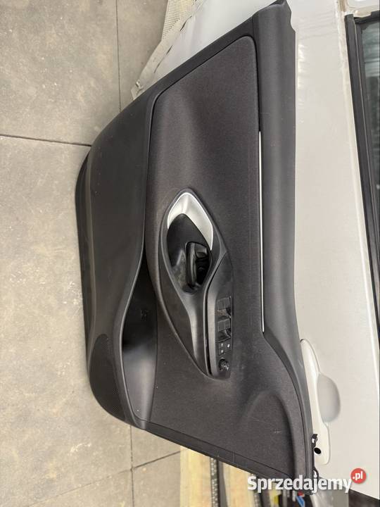 Panel szyb drzwi Toyota yaris V Mazda 2 Duchnów