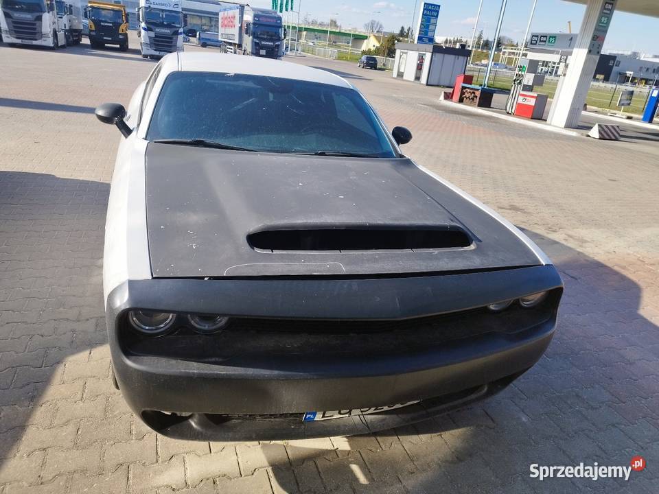 Dodge challenger 36 V6 lift pakiet SRT 305 140000km Lublin