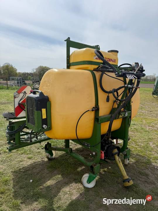 Opryskiwacz zawieszany Amazone UF800 import Maków