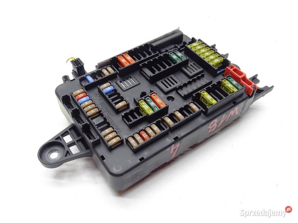 SKRZYNKA BEZPIECZNIKÓW BSI 9261111 20 D N47 BMW Skrzynki bezpieczników