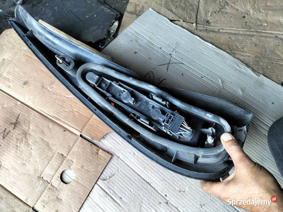 LAMPA TYŁ TYLNA PRAWA WKŁAD LAMPY LAGUNA 1 KOMBI Oświetlenie Kamień-Kolonia