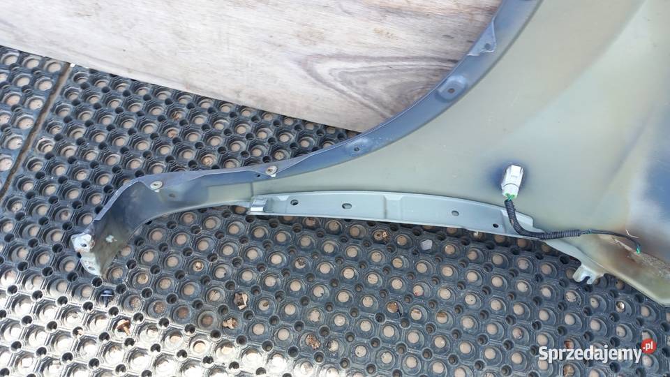 NISSAN QASHQAI J10 BŁOTNIK PRZÓD PRAWY B52 Zbierkowo sprzedam
