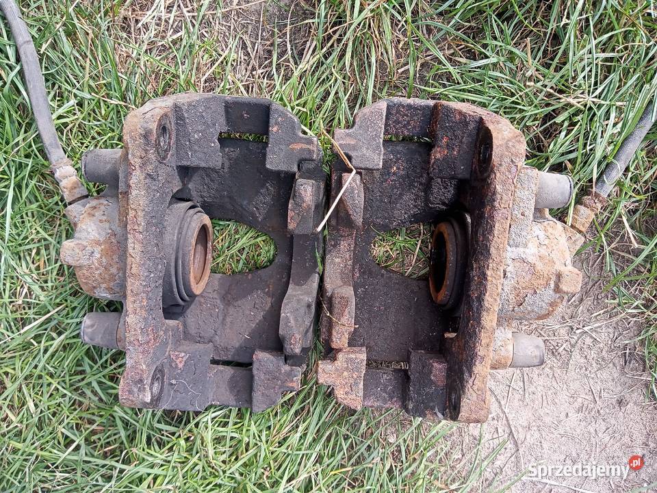 Zaciski hamulcowe przód 19 Dci Megane 2 Motoryzacja Sandomierz