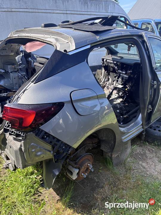 Opel Astra K 14 T 16r CZĘŚCI ćwiartka drzwi Rok produkcji 2016 Włodawa