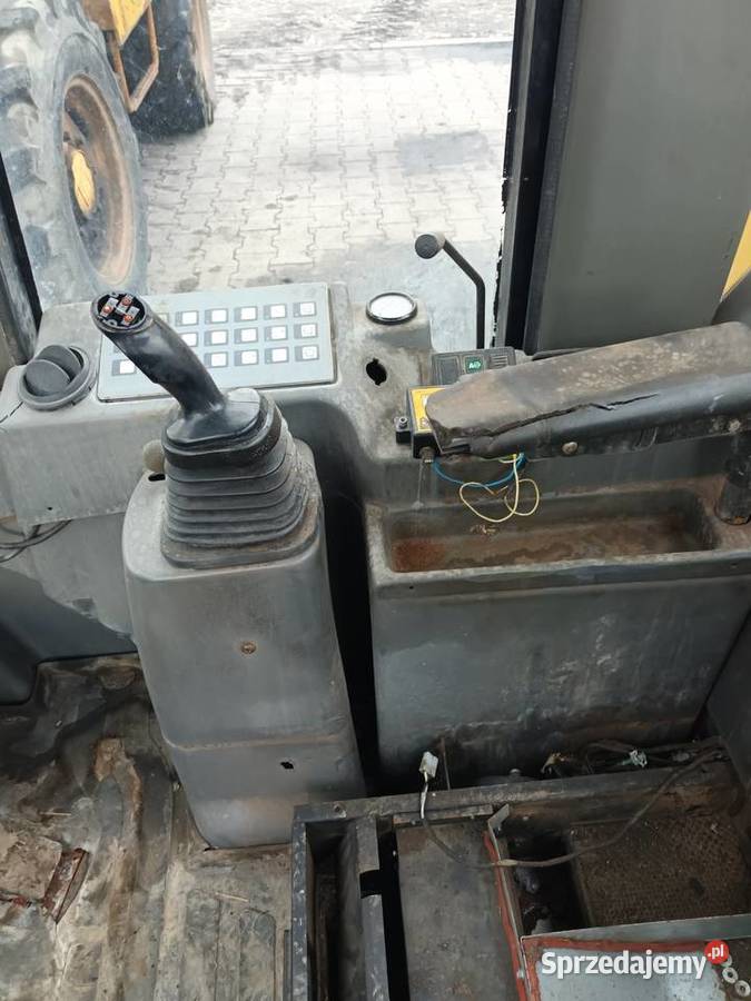 Kabina operatora ładowarka Liebherr 574 Biały Dunajec