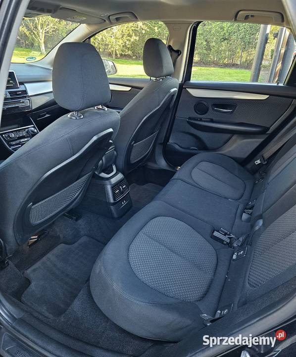 BMW 218i z 2019r Czarna 1 Właściciel Serwisowany manualna Ostrów Wielkopolski