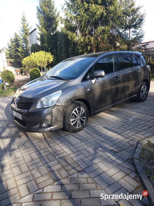Sprzedam samochód Toyota Verso świętokrzyskie Mójcza