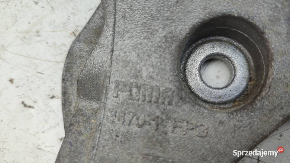 5ŁAPA WSPORNIK MOCOWANIE ALTERNATORA AUDI A4 VW świętokrzyskie Włoszczowa