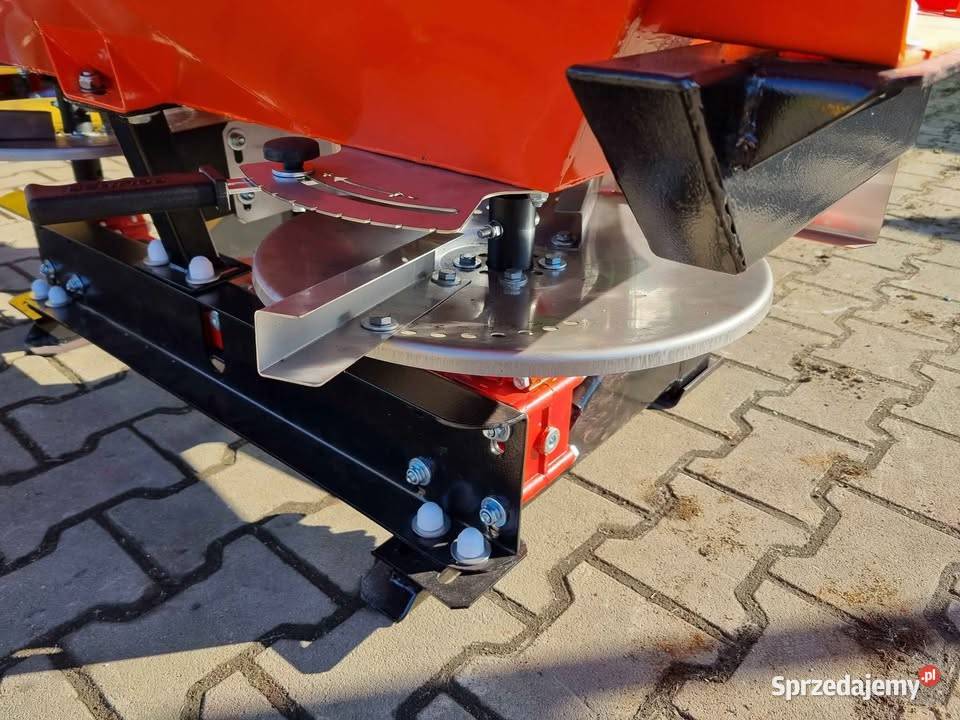 Rozsiewacz dwutarczowy nawozów Demarol DOSTAWA Bobrowa