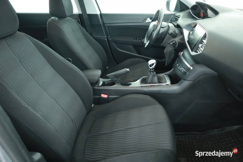 Peugeot 308 12 eTHP Piaseczno