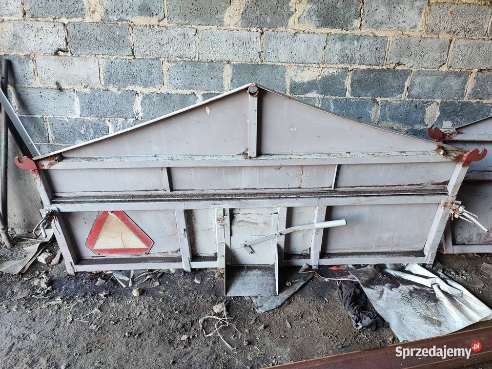 Burty do przyczepy d47 nieuszkodzony