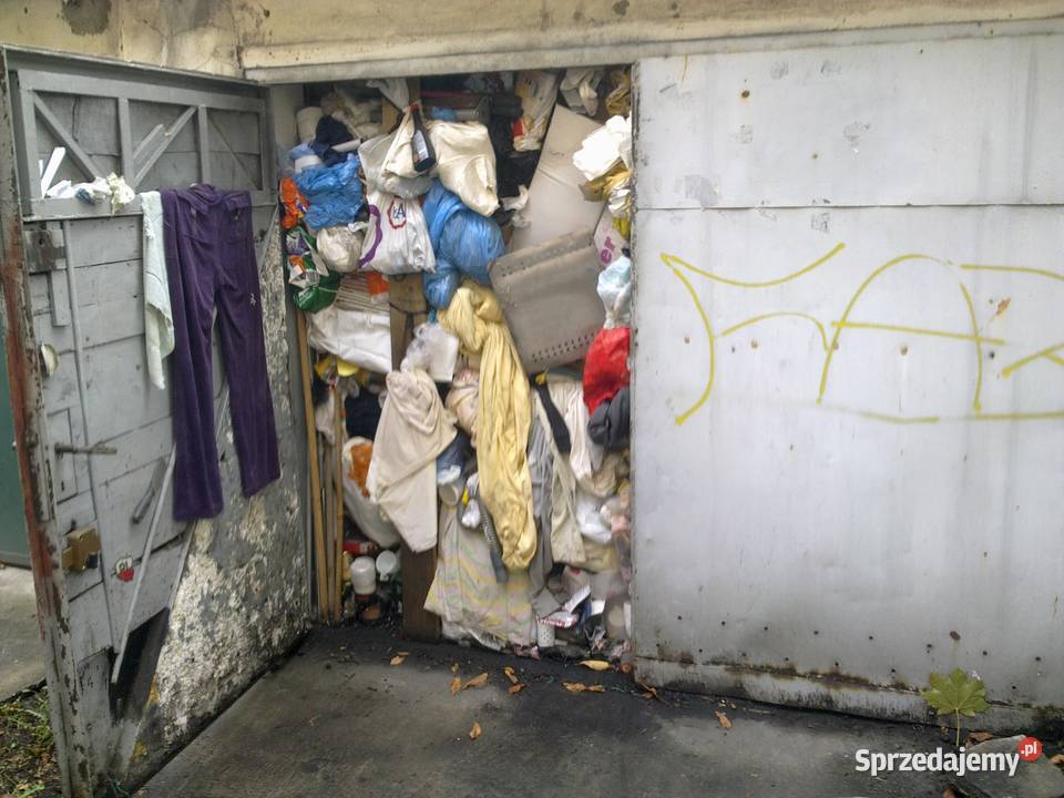 Opróżnienie schowka sprzątanie komórki wywóz z Wrocław