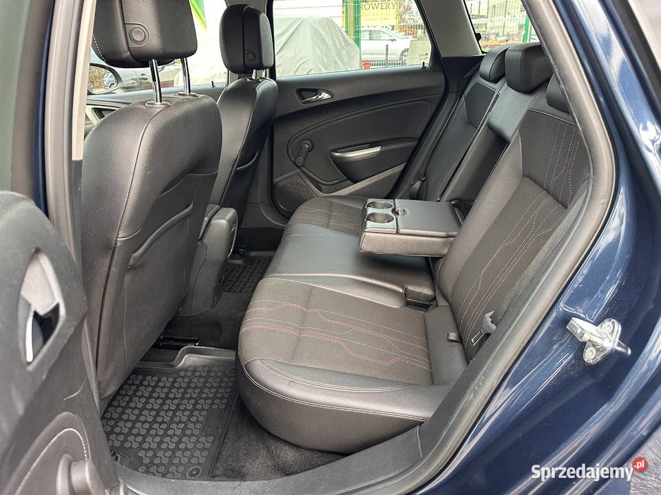 Opel Astra Bogata wersjaNowy rozrząd Serwis Warszawa