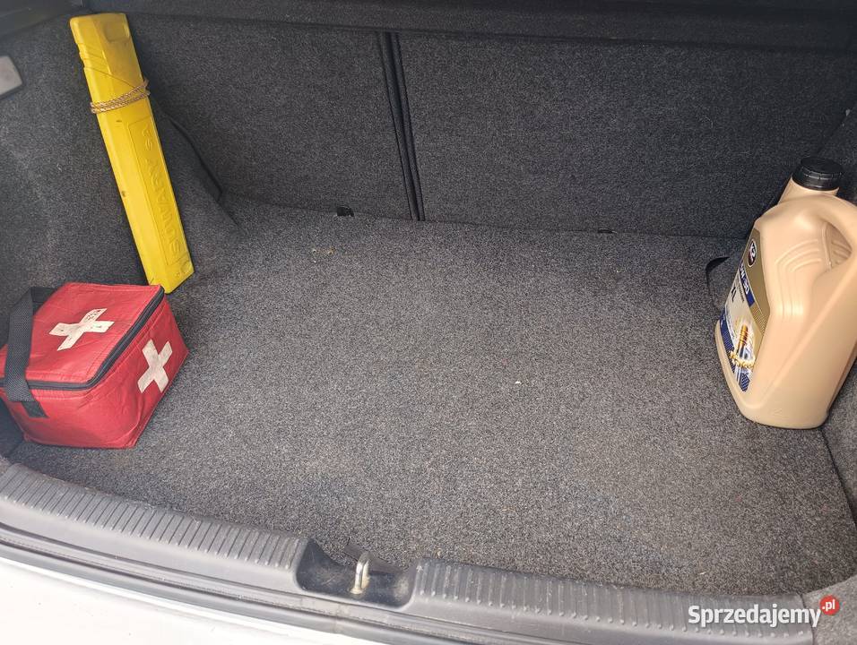 Na sprzedaż Toyota Corolla z 2004 srebrny Płock