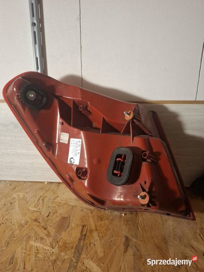 BMW F01 LAMPA PRAWA TYL 7182198 osobowe Wrocław