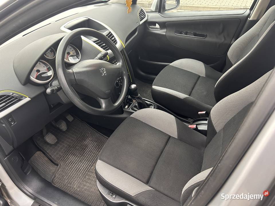 Peugeot 207 14 Benzyna 95 2008 r 190 000 benzyna wielkopolskie Kostrzyn