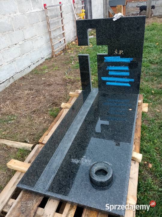 Pomnik marmur czarny Kleszczewo Kościerskie sprzedam