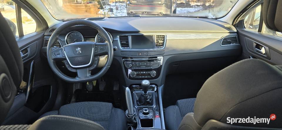 Sprzedam świeżo sprowadzone zarejestrowane w Kombi Świerszczów