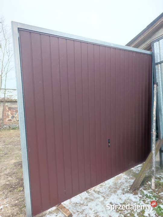 Brama garażowa uchylna