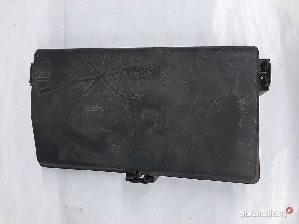 Opel Insignia A Pokrywa skrzynki bezpieczników Ksawerów