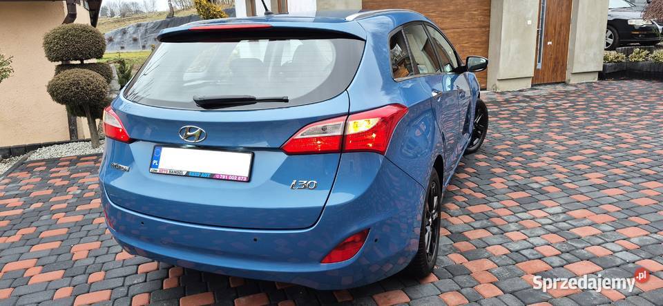 HYUNDAI I30 16B FULL KEYLESS SKÓRY LED 2x PDC 247000km