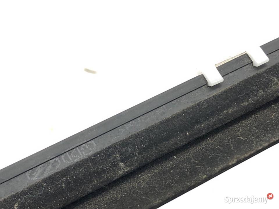 LISTWA ZGARNIAJĄCA PRZÓD PRAWA KIA STONIC