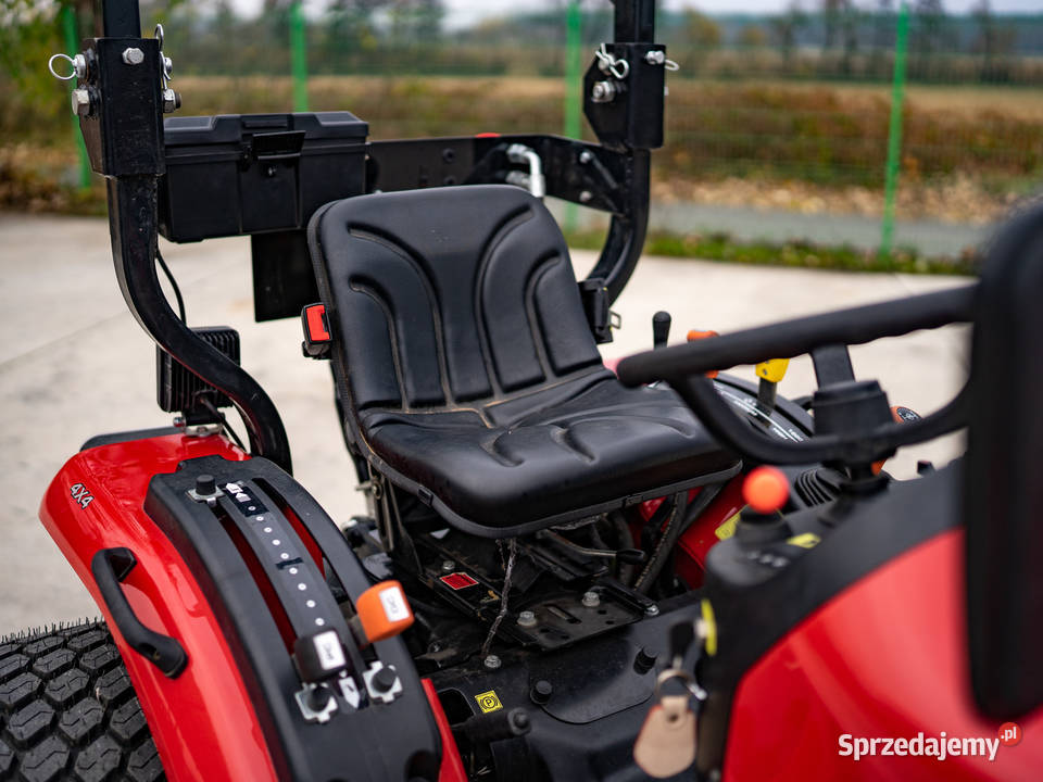 Nowy Mini Trakor Captain 263 8G 25 4X4 nieuszkodzony dolnośląskie Trzebnica sprzedam