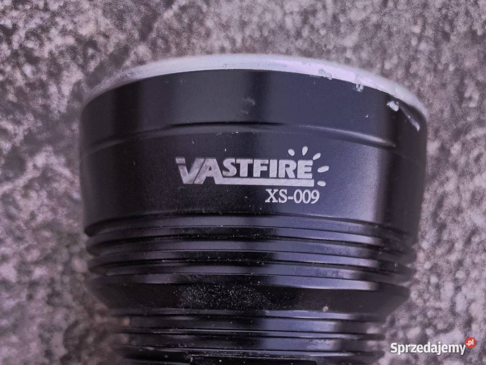 Latarka VASTFIRE XS009 9 LED 6x18650 Józefin