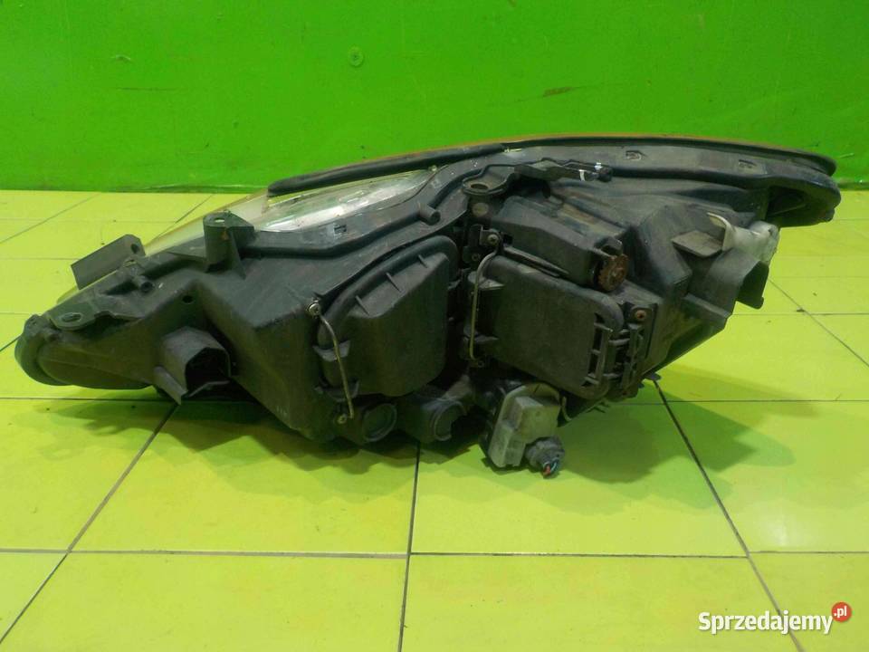LEXUS IS II 07r lampa prawa przod 5211553020 Suków