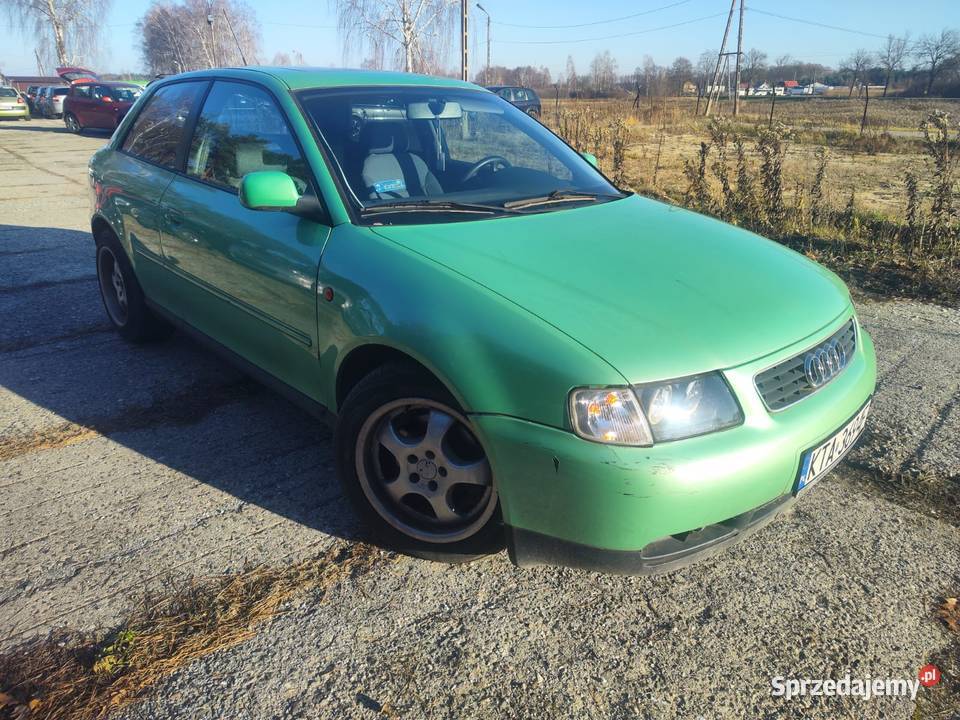 Audi a3 20 20v z LPG klima zarejestrowane poduszka powietrzna Tarnów