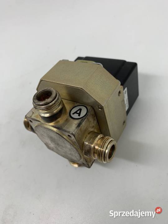 Spinner BN 754098 COAXIAL 2 WAY SWITCH 12V Used